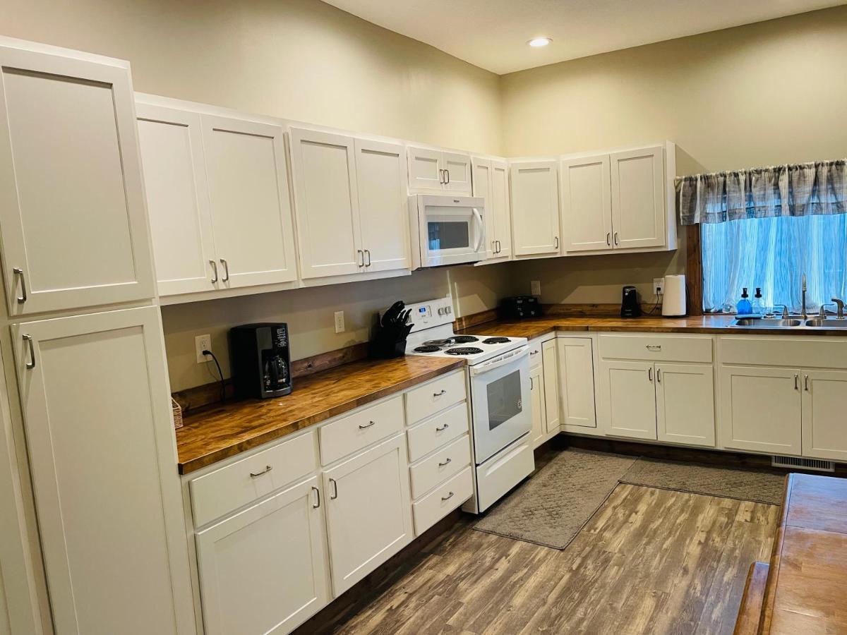 Modern Farmhouse 3 Bed, 2 Bath Apartment, Sleeps 7, Lots Of Space, Steps To Downtown, Honeywell & Eagles Theater Wabash Екстериор снимка