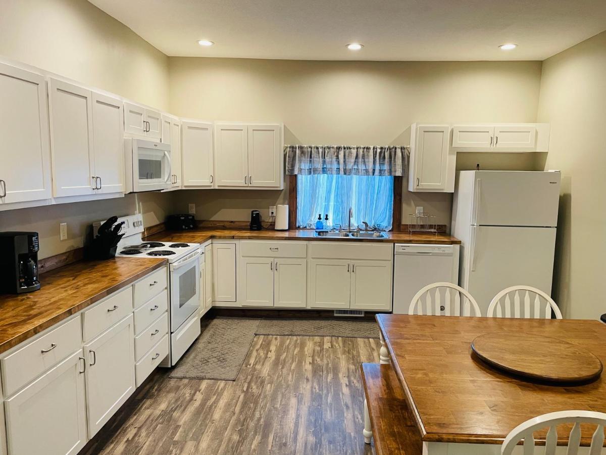 Modern Farmhouse 3 Bed, 2 Bath Apartment, Sleeps 7, Lots Of Space, Steps To Downtown, Honeywell & Eagles Theater Wabash Екстериор снимка