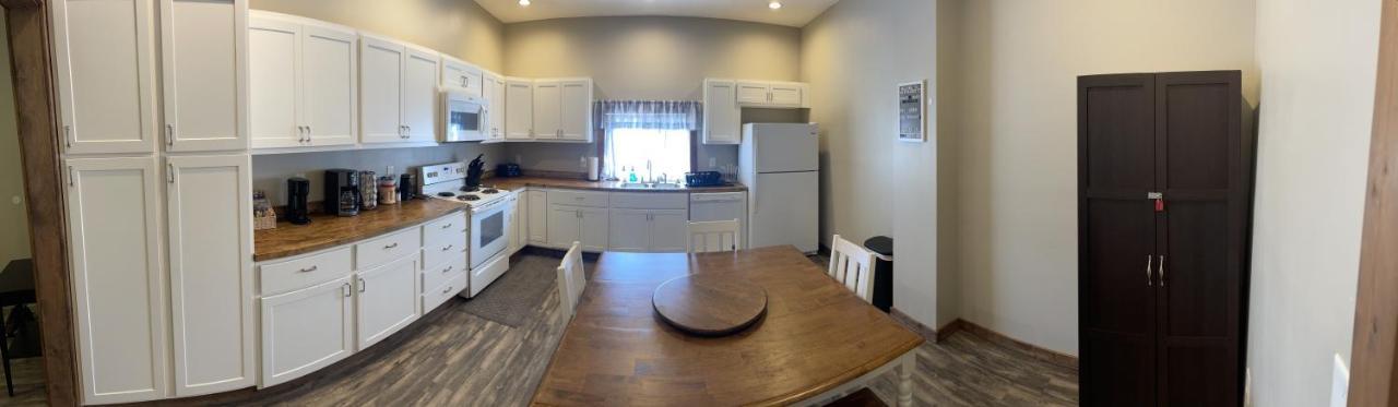 Modern Farmhouse 3 Bed, 2 Bath Apartment, Sleeps 7, Lots Of Space, Steps To Downtown, Honeywell & Eagles Theater Wabash Екстериор снимка