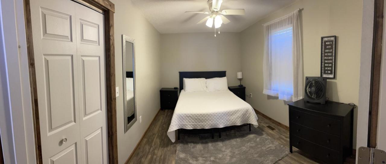Modern Farmhouse 3 Bed, 2 Bath Apartment, Sleeps 7, Lots Of Space, Steps To Downtown, Honeywell & Eagles Theater Wabash Екстериор снимка